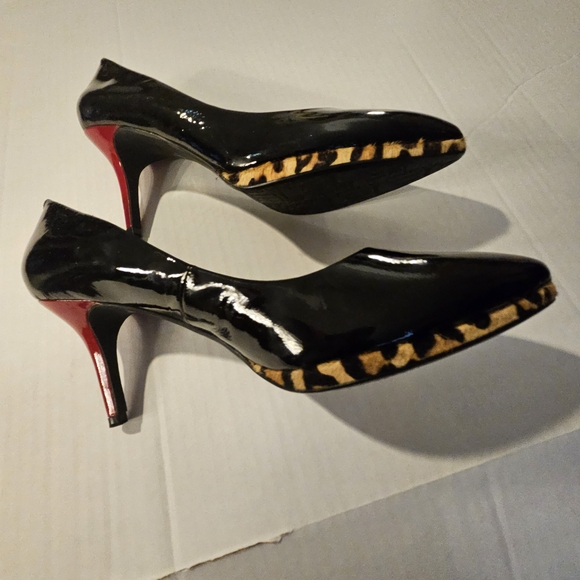 J. Renee Chic Black Patent Leather Heels - Picture 2 of 11
